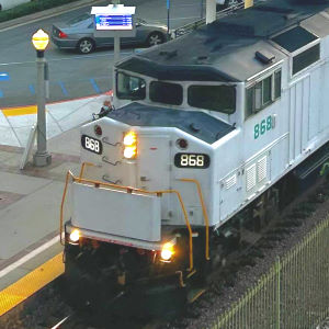 Metrolink F59 stopped at Fullerton, CA