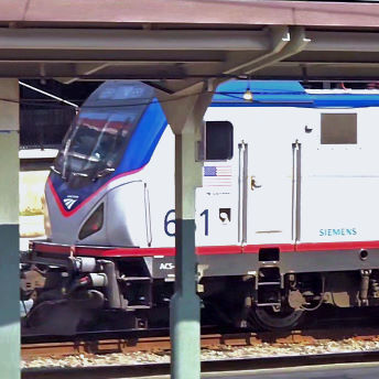 Amtrak ACS64 sitting at Washington D.C.