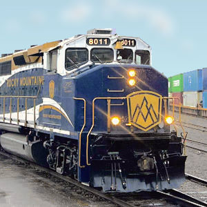 Rocky Mountaineer leaving Vancouver station